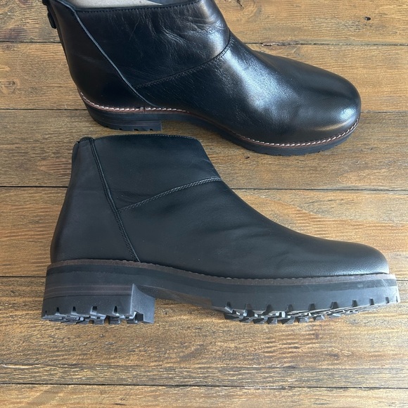 SOFTWALK | Black Leather Chelsea Ankle Boots, side zipper short heel| SIZE 11 - Picture 3 of 11